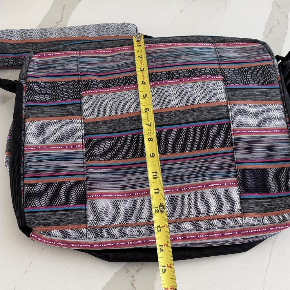 Dakine Multicolor Patterned Messenger Shoulder Bag - image 4
